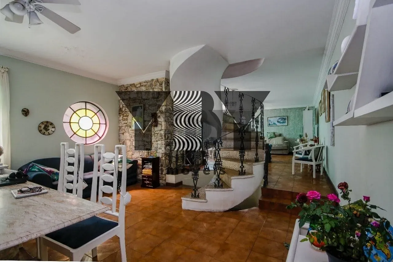 Sobrado, 3 quartos, 250 m² - Foto 1