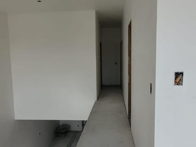 Sobrado com 175m² 3 quartos e 2 banheiros, à venda, no bairro Condomínio Residencial e Comercial Laguna em Pindamonhangaba