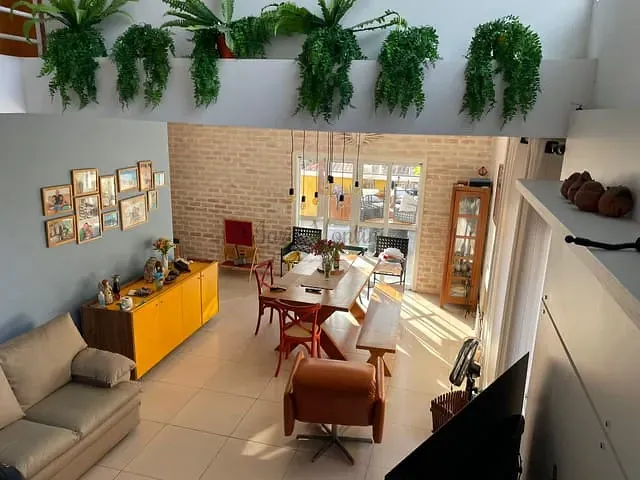 Sobrado com 250m² 4 quartos e 4 banheiros, à venda, no bairro vila velha em Carapicuíba