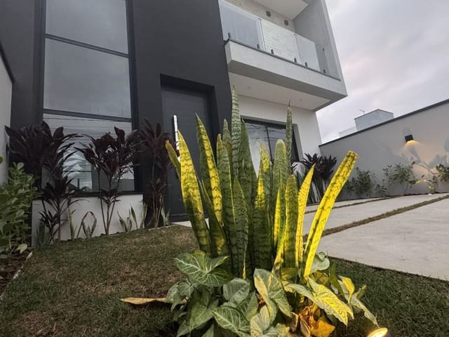 Sobrado 3 quartos e 3 banheiros, à venda, no bairro Reserva dos Ypes 2  em Tatuí