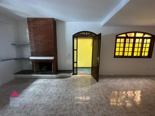 Sobrado com 190m² 5 quartos e 4 banheiros, para alugar, no bairro Chácara Nossa Senhora do Bom Conselho em São Paulo