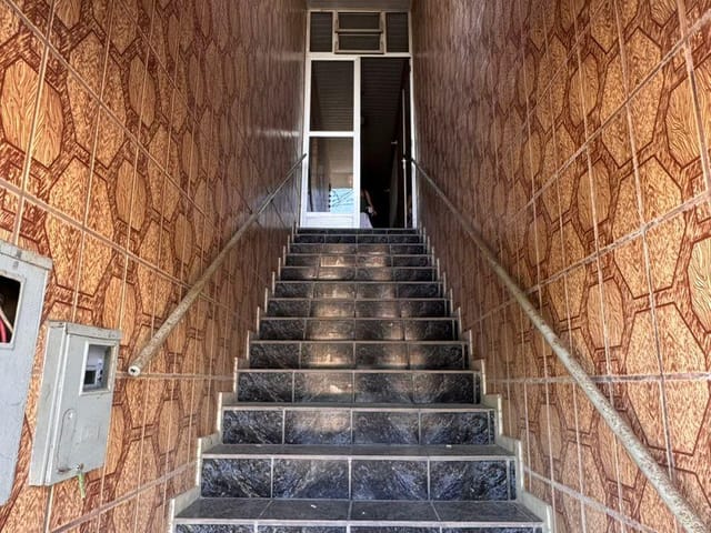 Sobrado com 253m² 3 quartos e 2 banheiros, à venda, no bairro Cordeiros em Itajaí