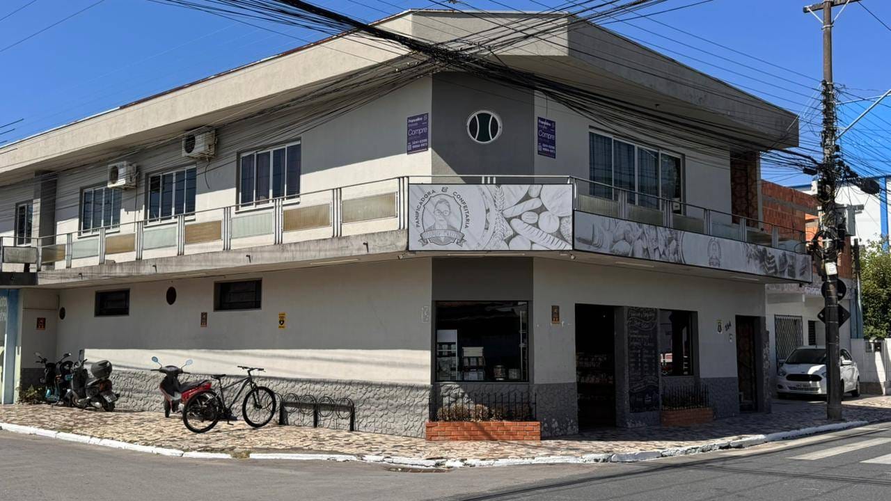 Sobrado, 3 quartos, 253 m² - Foto 1