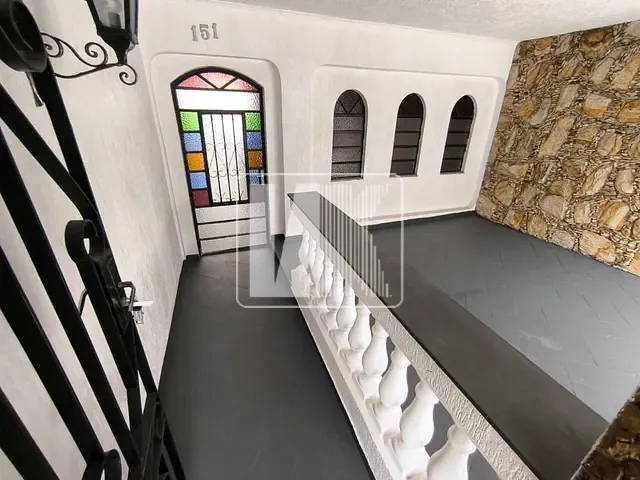 Sobrado com 128m² 2 quartos e 1 banheiro, à venda, no bairro Vila Sacadura Cabral em Santo André
