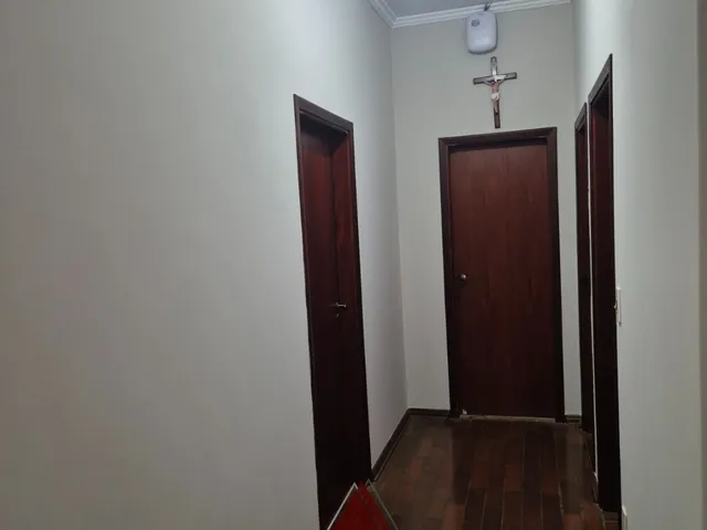 Sobrado com 340m² 3 quartos e 2 banheiros, à venda, no bairro Parque São Jorge em Franca