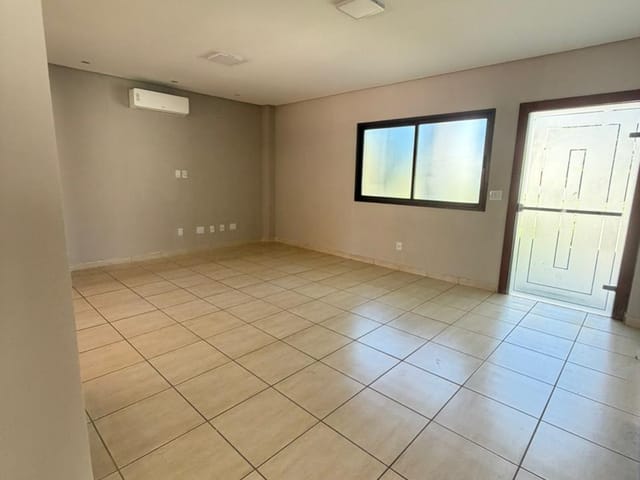 Sobrado com 434m² 4 quartos e 5 banheiros, à venda, no bairro Cidade Vera Cruz - Jardins Viena em Aparecida de Goiânia