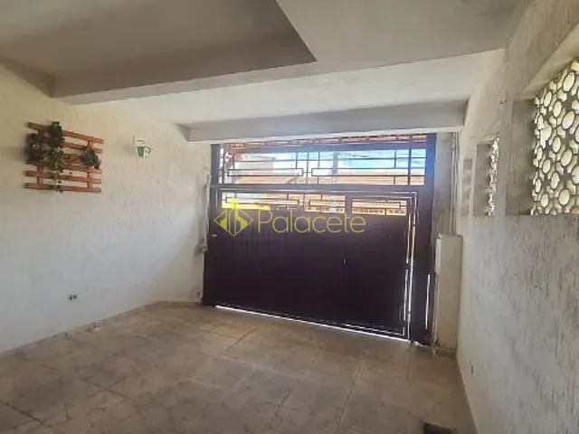 Sobrado com 150m² 3 quartos e 2 banheiros, à venda, no bairro Santana em Pindamonhangaba