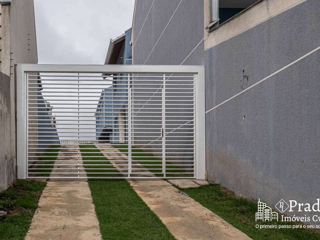 Sobrado com 129m² 3 quartos e 3 banheiros, à venda, no bairro Barreirinha em Curitiba