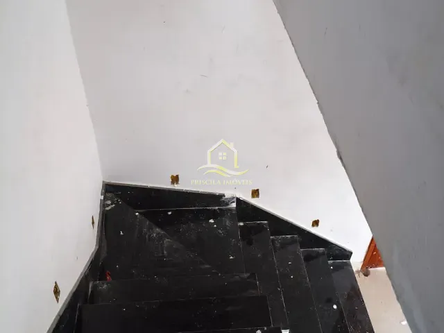 Sobrado com 111m² 3 quartos e 2 banheiros, à venda, no bairro Boraceia em Bertioga
