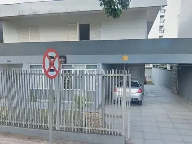 Sobrado com 550m² 4 quartos e 3 banheiros, à venda, no bairro Centro em Londrina