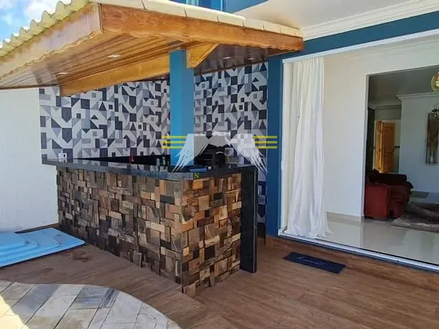 Sobrado com 340m² 3 quartos e 3 banheiros, à venda, no bairro Balneário Sarnambi em Ilha Comprida