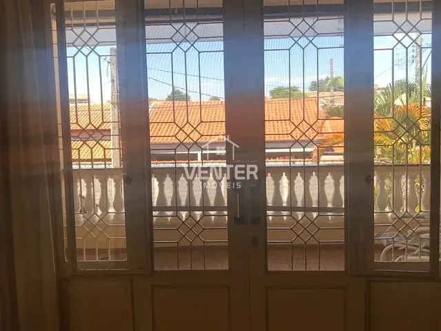 Sobrado com 250m² 3 quartos e 5 banheiros, à venda, no bairro Parque São Luís em Taubaté