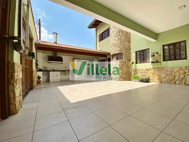 Sobrado com 125m² 2 quartos e 2 banheiros, à venda, no bairro Jardim Estela em Poá