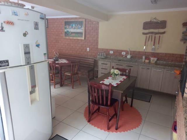 Sobrado 4 quartos e 2 banheiros, à venda, no bairro Parque Jurema em Guarulhos