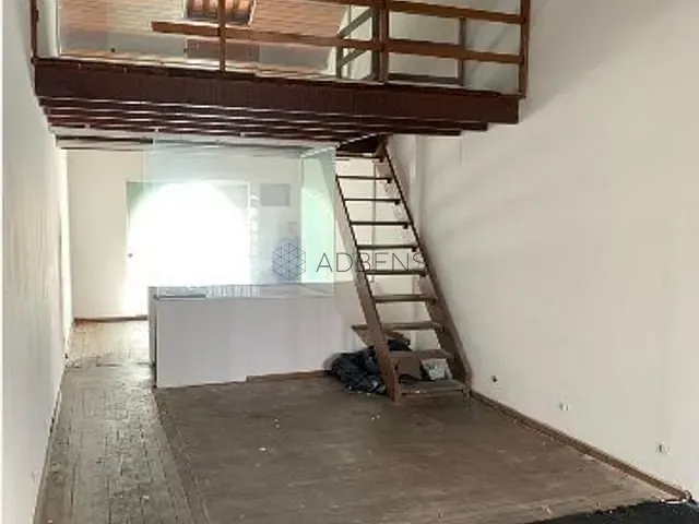 Sobrado à venda, no bairro Jardim Paulista em São Paulo