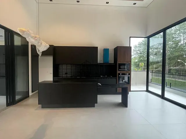 Sobrado com 390m² 3 quartos e 3 banheiros, à venda, no bairro Residencial Granja Anita em Mogi das Cruzes