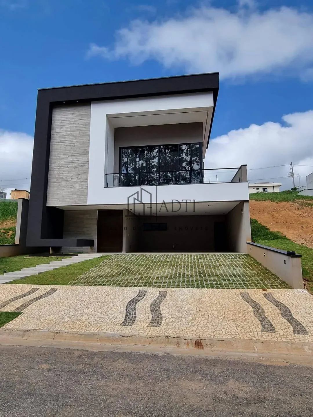 Sobrado, 3 quartos, 300 m² - Foto 2
