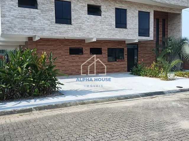 Sobrado com 500m² 4 quartos e 3 banheiros, à venda, no bairro Mato Dentro em Ubatuba
