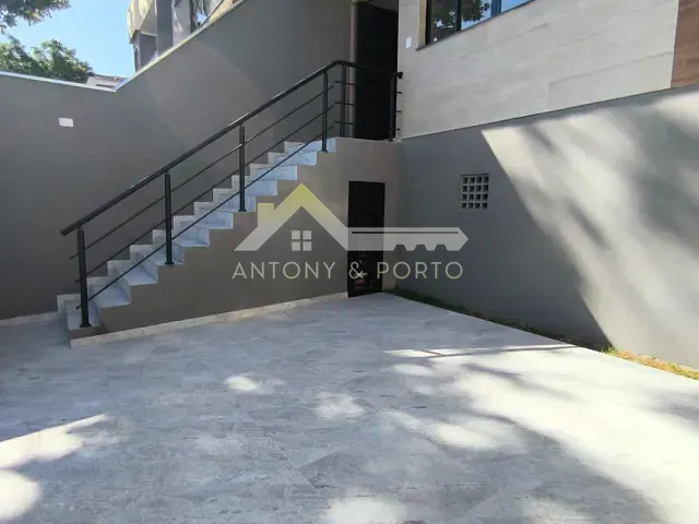 Sobrado com 100m² 3 quartos e 3 banheiros, à venda, no bairro Jardim Vila Galvão em Guarulhos