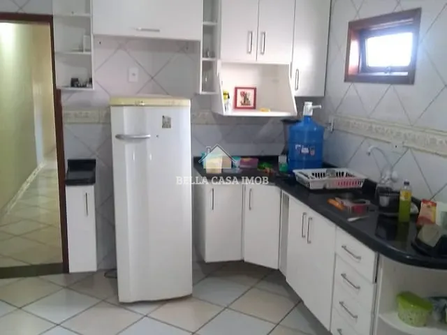 Sobrado com 189m² 3 quartos e 3 banheiros, à venda, no bairro Wanel Ville em Sorocaba