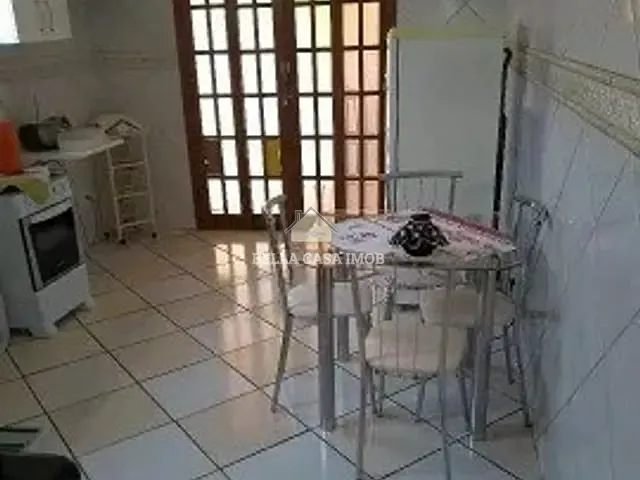 Sobrado com 189m² 3 quartos e 3 banheiros, à venda, no bairro Wanel Ville em Sorocaba