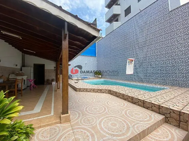 Sobrado com 286m² 3 quartos e 1 banheiro, à venda, no bairro Santa Maria em São Caetano do Sul