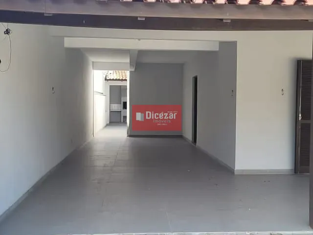 Sobrado com 361m² 4 quartos e 5 banheiros, à venda, no bairro Centro em Balneário Piçarras