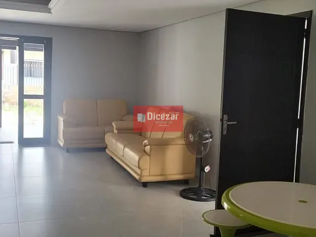Sobrado com 361m² 4 quartos e 5 banheiros, à venda, no bairro Centro em Balneário Piçarras