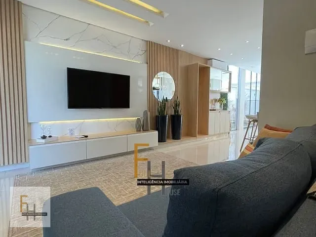 Sobrado com 125m² 3 quartos e 3 banheiros, à venda, no bairro Chácaras de Recreio São Joaquim em Goiânia