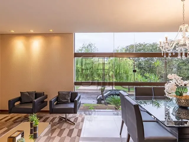 Casa com 550m² 5 quartos e 4 banheiros, à venda, no bairro Esperança em Londrina