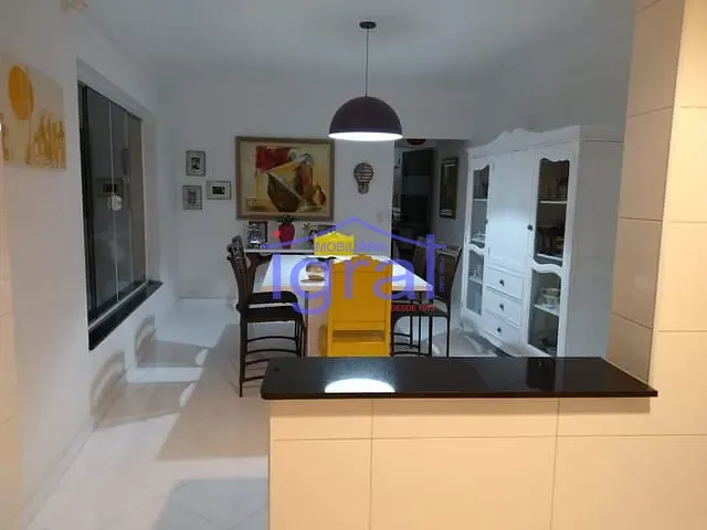 Sobrado 4 quartos e 3 banheiros, à venda, no bairro Vila Guarani (Z Sul) em São Paulo