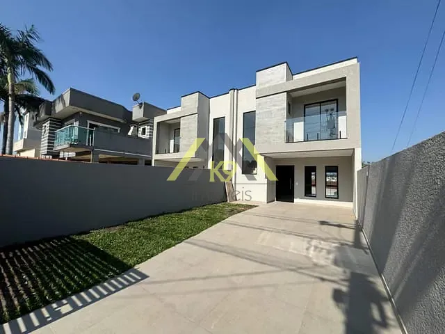 Sobrado com 279m² 3 quartos e 3 banheiros, à venda, no bairro Paloma em Colombo