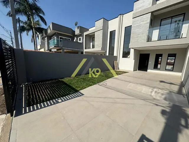 Sobrado com 279m² 3 quartos e 3 banheiros, à venda, no bairro Paloma em Colombo