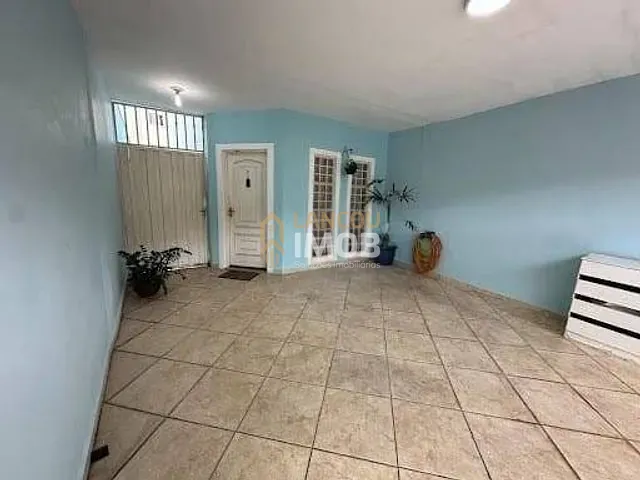Sobrado 2 quartos e 2 banheiros, à venda, no bairro Jardim Itália em Várzea Paulista