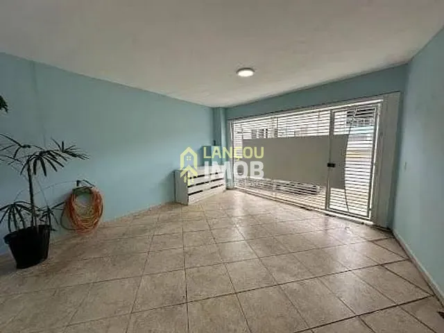 Sobrado 2 quartos e 2 banheiros, à venda, no bairro Jardim Itália em Várzea Paulista