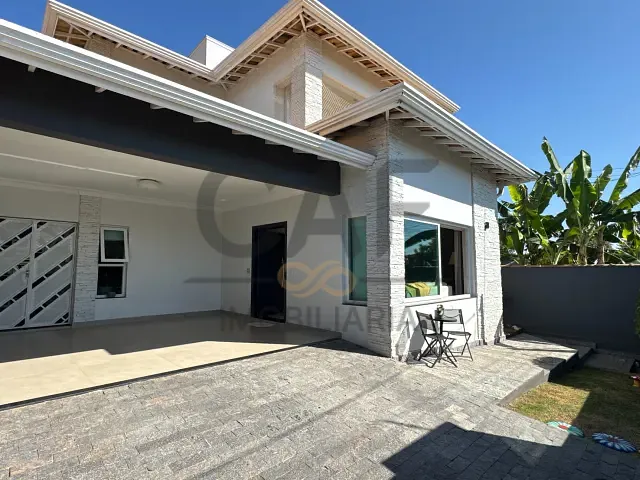 Sobrado com 300m² 3 quartos e 4 banheiros, à venda, no bairro Jardim Holanda em Holambra