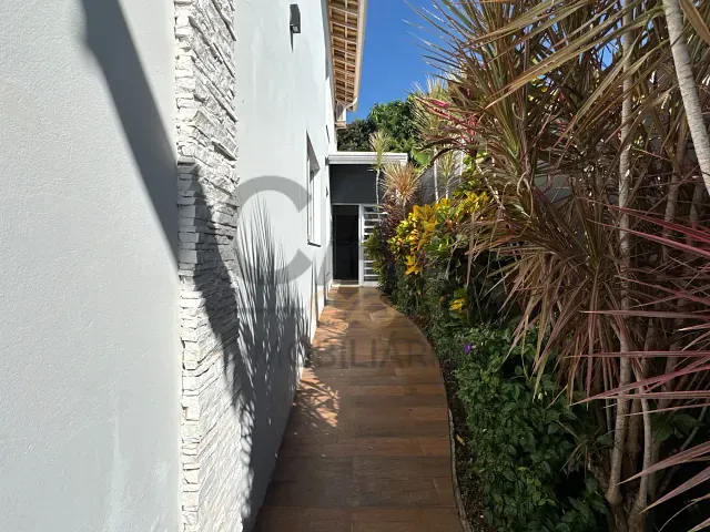 Sobrado com 300m² 3 quartos e 4 banheiros, à venda, no bairro Jardim Holanda em Holambra