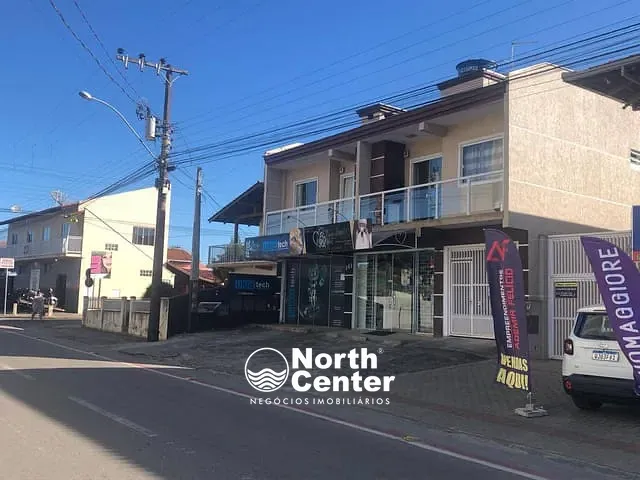 Sobrado 5 quartos e 7 banheiros, à venda, no bairro Itajuba em Barra Velha