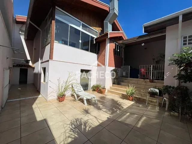 Sobrado com 250m² 2 quartos e 2 banheiros, à venda, no bairro Residencial Furlan em Santa Bárbara D'Oeste