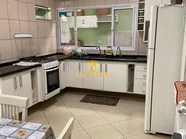 Sobrado com 125m² 3 quartos e 2 banheiros, à venda, no bairro Jardim Rina em Santo André