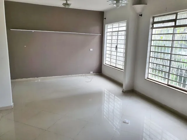 Foto do Sobrado - Sobrado de esquina , locação comercial com 200 m², 5 salas, 210 m² , 3 banheiros, 2 vagas - Campo Belo - São Paulo/SP | Paulista Imóveis