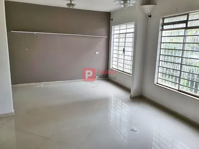 Sobrado com 200m², para alugar, no bairro Campo Belo em São Paulo