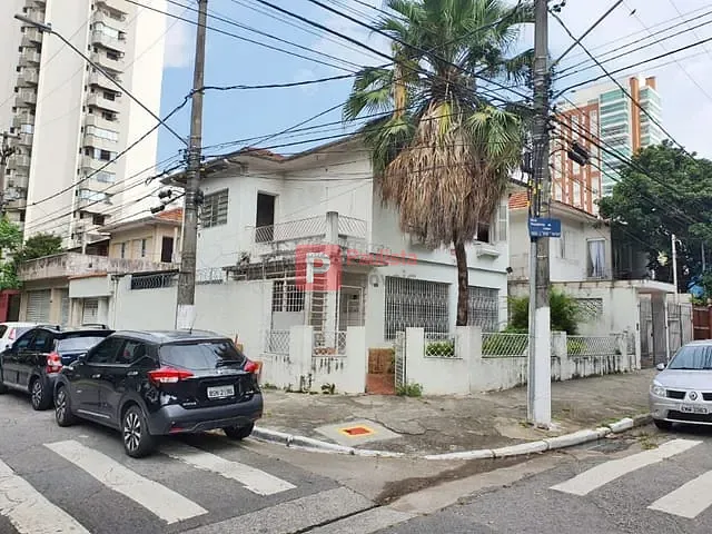 Sobrado com 200m², para alugar, no bairro Campo Belo em São Paulo
