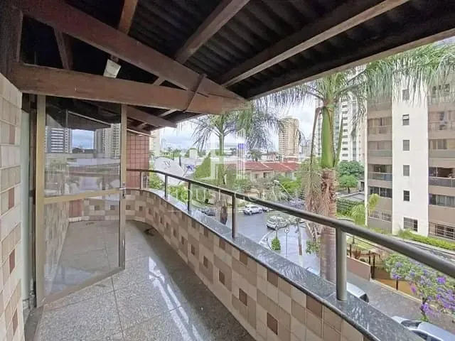 Sobrado com 180m² 4 quartos e 4 banheiros, à venda, no bairro Setor Bueno em Goiânia