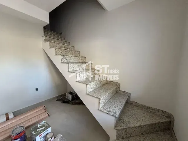 Sobrado com 146m² 2 quartos e 2 banheiros, à venda, no bairro Jardim do Lago em Andradas