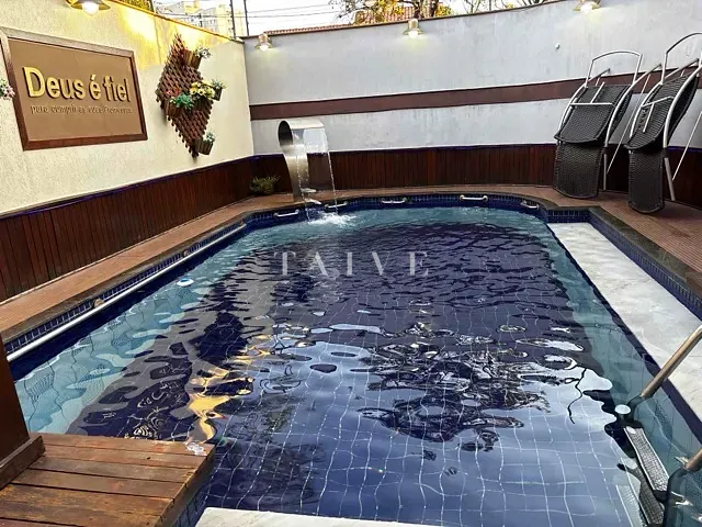 Sobrado com 504m² 5 quartos e 5 banheiros, à venda, no bairro Caravelle em Londrina