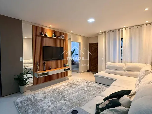 Sobrado com 161m² 3 quartos e 2 banheiros, à venda, no bairro Iguaçu em Araucária