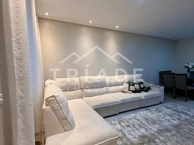 Sobrado com 161m² 3 quartos e 2 banheiros, à venda, no bairro Iguaçu em Araucária