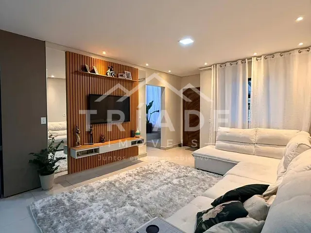 Sobrado com 161m² 3 quartos e 2 banheiros, à venda, no bairro Iguaçu em Araucária