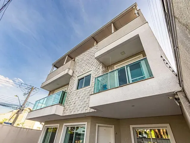 Sobrado com 141m² 3 quartos e 3 banheiros, à venda, no bairro Boqueirão em Curitiba